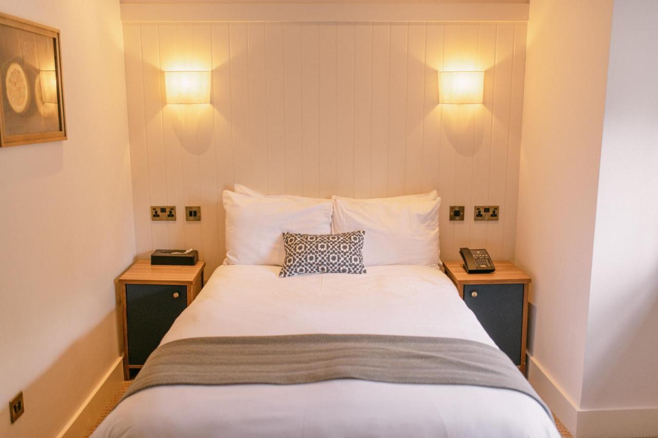 The Elvetham Hotel Hartley Wintney Exterior photo