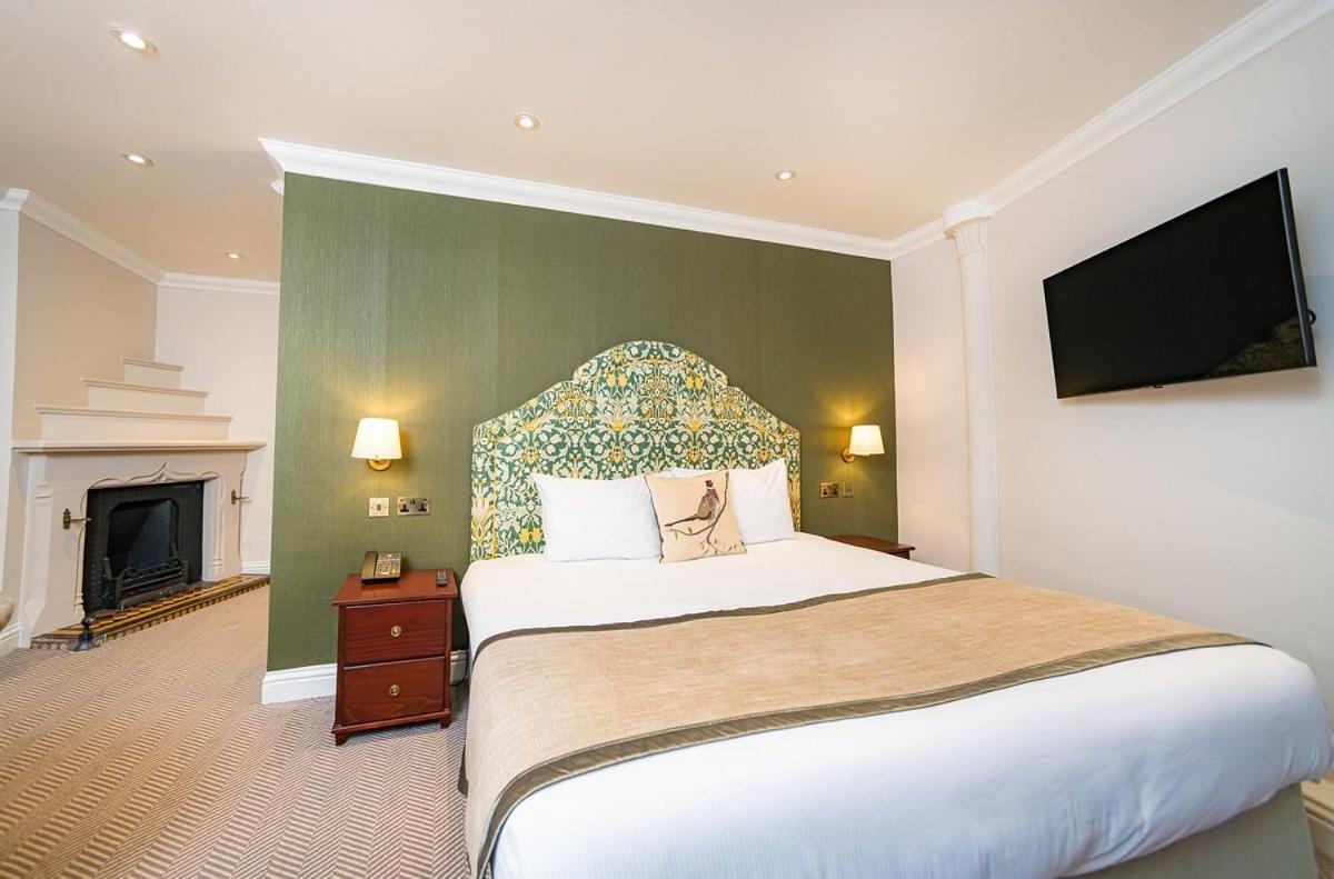 The Elvetham Hotel Hartley Wintney Exterior photo
